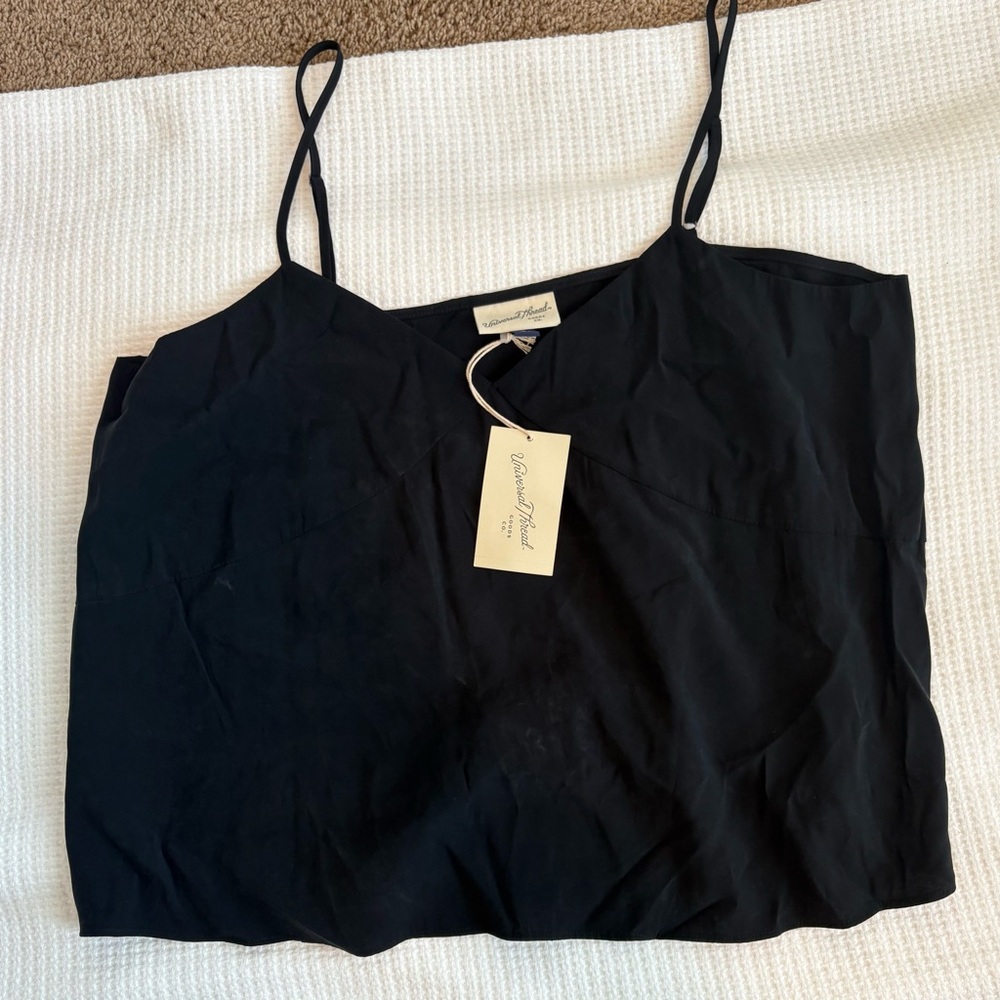 Universal Thread Black Ruched Camisole Top - Picture 3 of 4